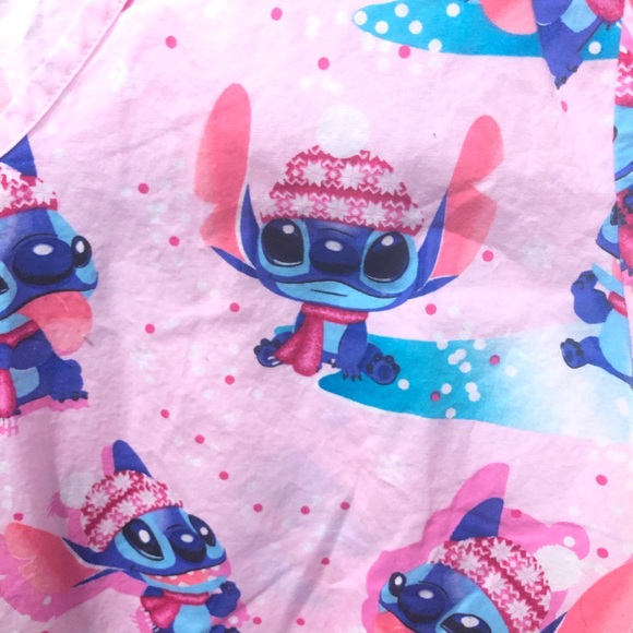 Disney Stitch Scrub top, Large, 2 front pockets - Picture 11 of 12